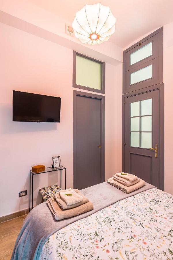Eccehomo 29 La Casa Di Piero Lejlighed Napoli Eksteriør billede
